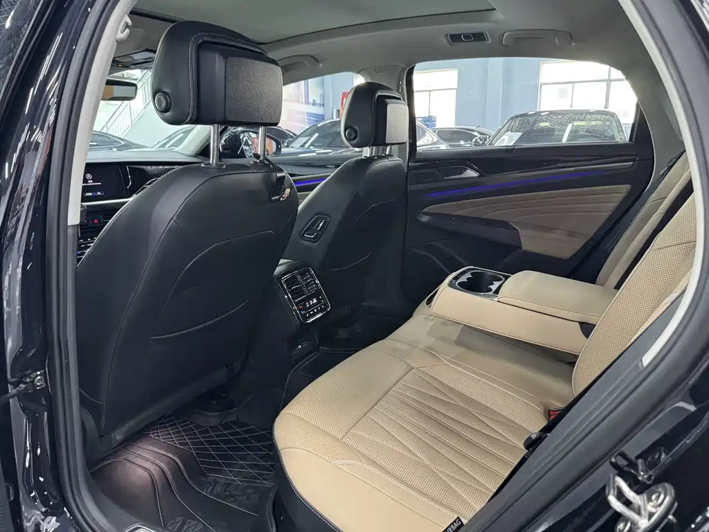 Volkswagen Passat 2021