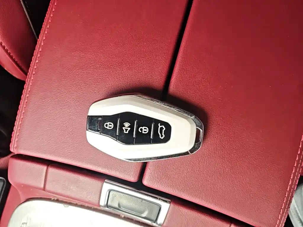 Jetour Jietu X70 PLUS 2025 — фото 9