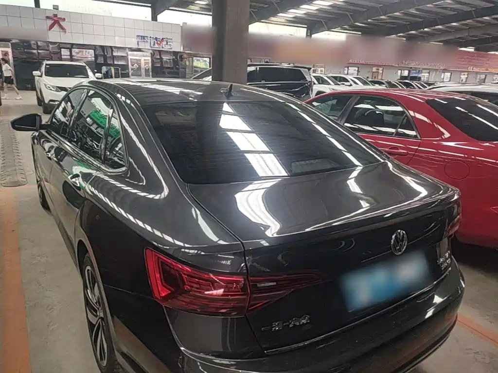 Volkswagen Sagitar 2021