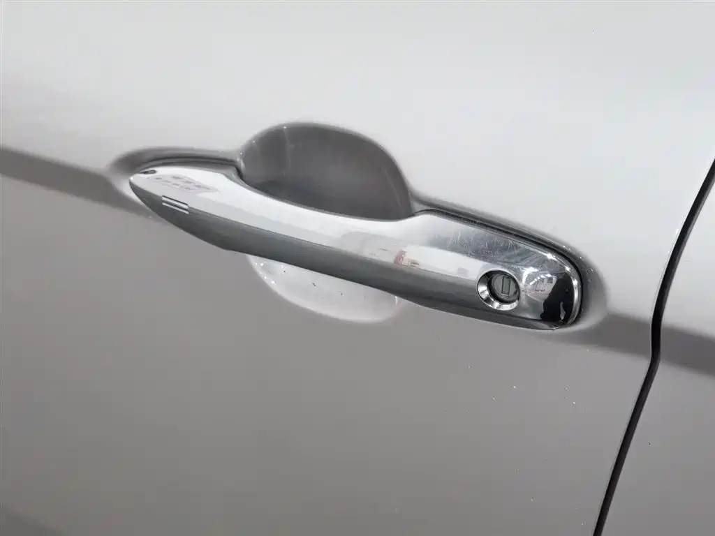 Toyota Camry 2020 — фото 18