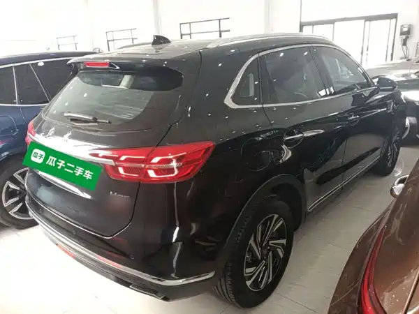 Hongqi HS5 2023