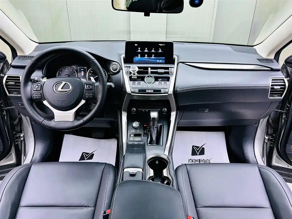 Lexus NX 2018 — фото 9