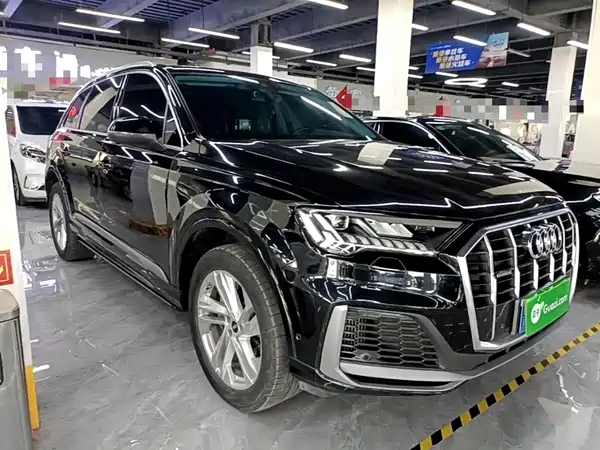 Audi Q7 2021
