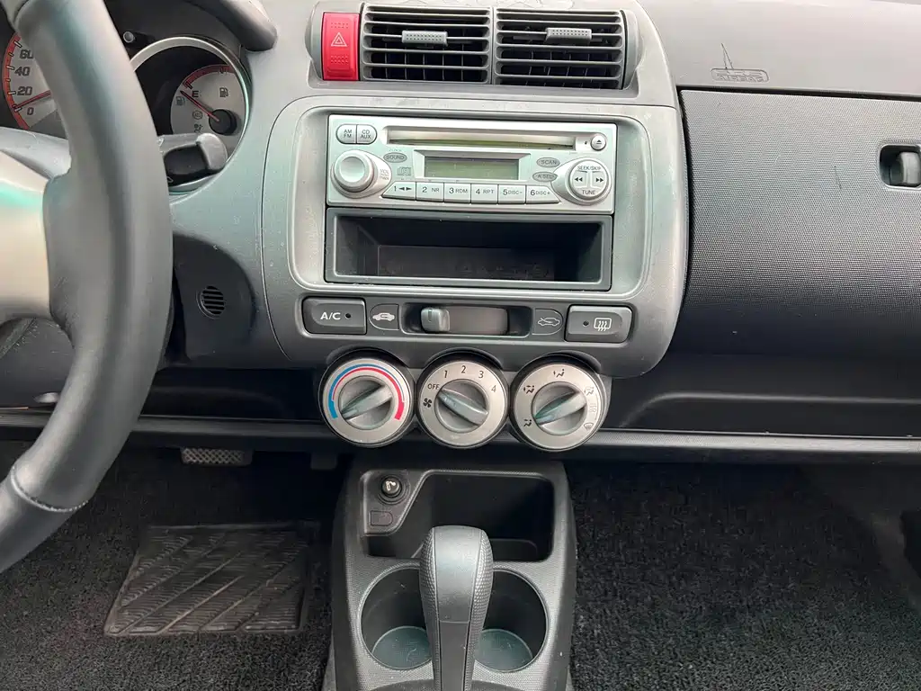 Honda Fit 2008 — фото 16