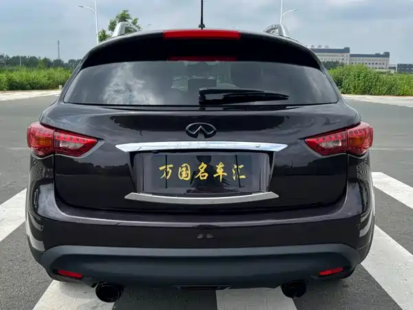 Infiniti FX 2010