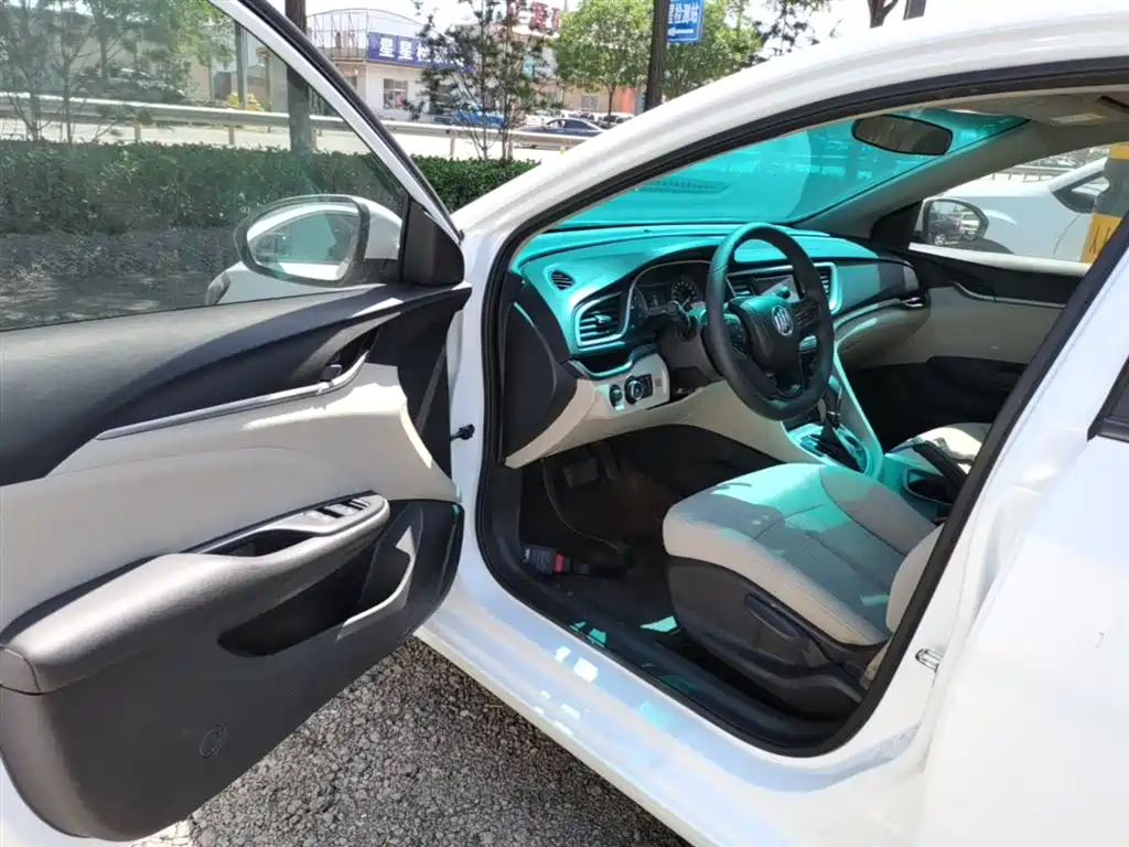 Buick Excelle 2020 — фото 16