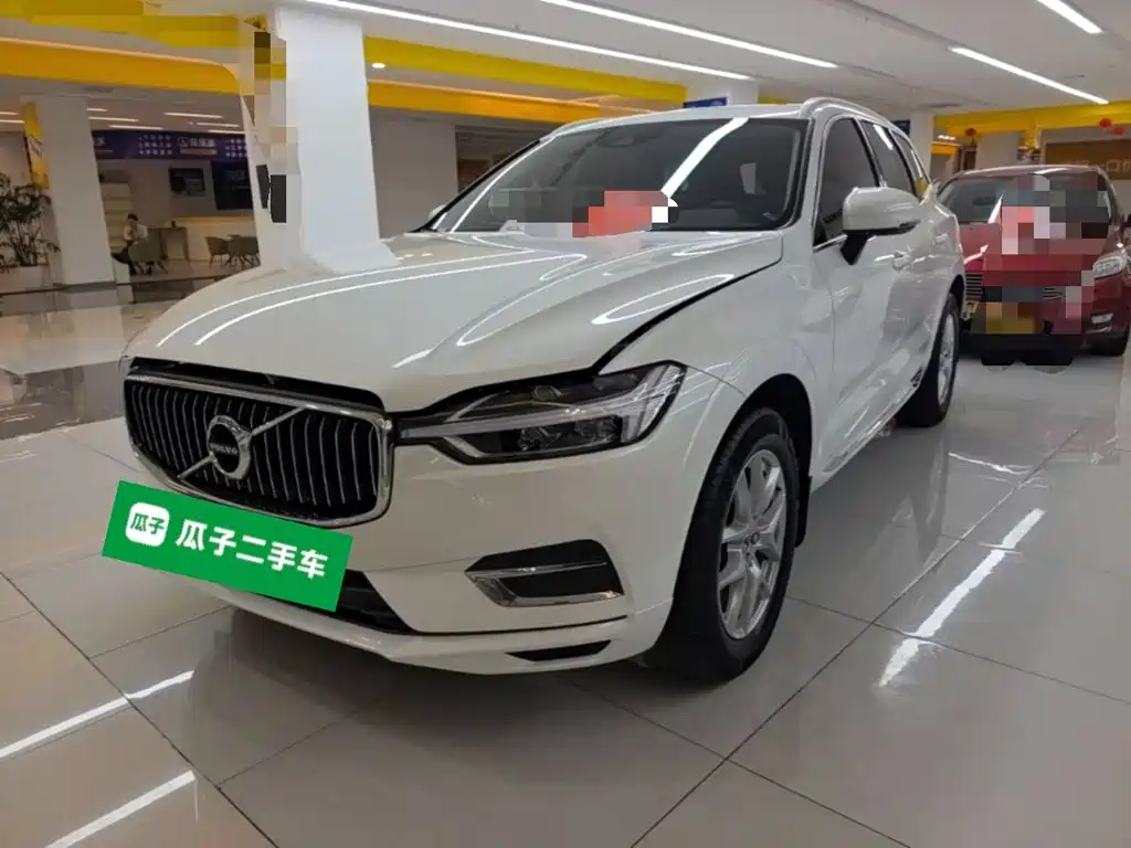 Volvo XC60 2020 — фото 1