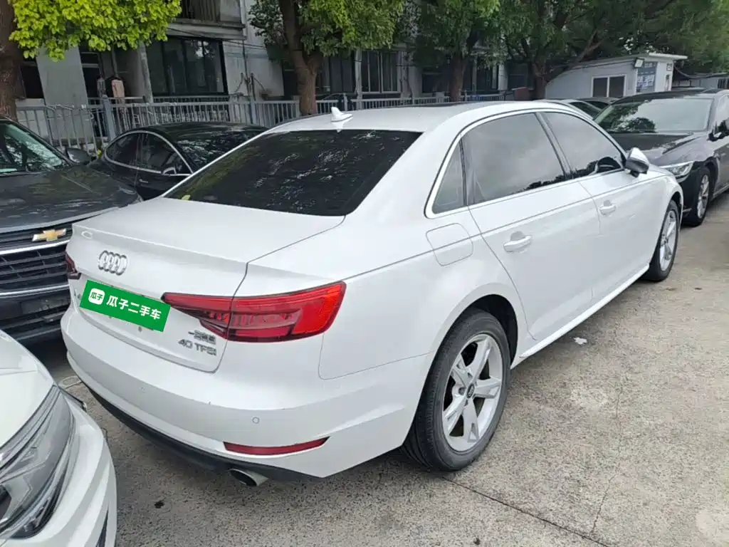 Audi A4L 2017