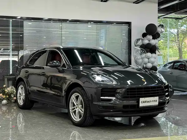 Porsche Macan 2021