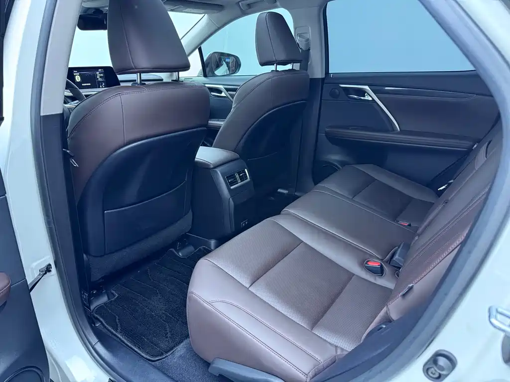 Lexus RX 2022 — фото 12