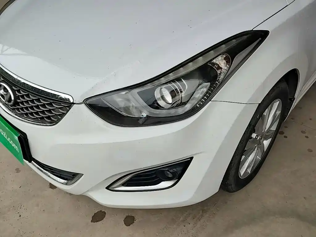 Hyundai Elantra Langdong 2016 — фото 18