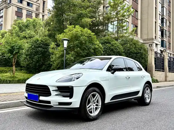 Porsche Macan 2020