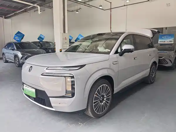 Denza N8L 2025