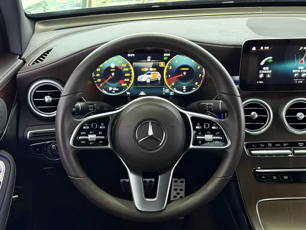 Mercedes-Benz GLC 2021 — фото 10