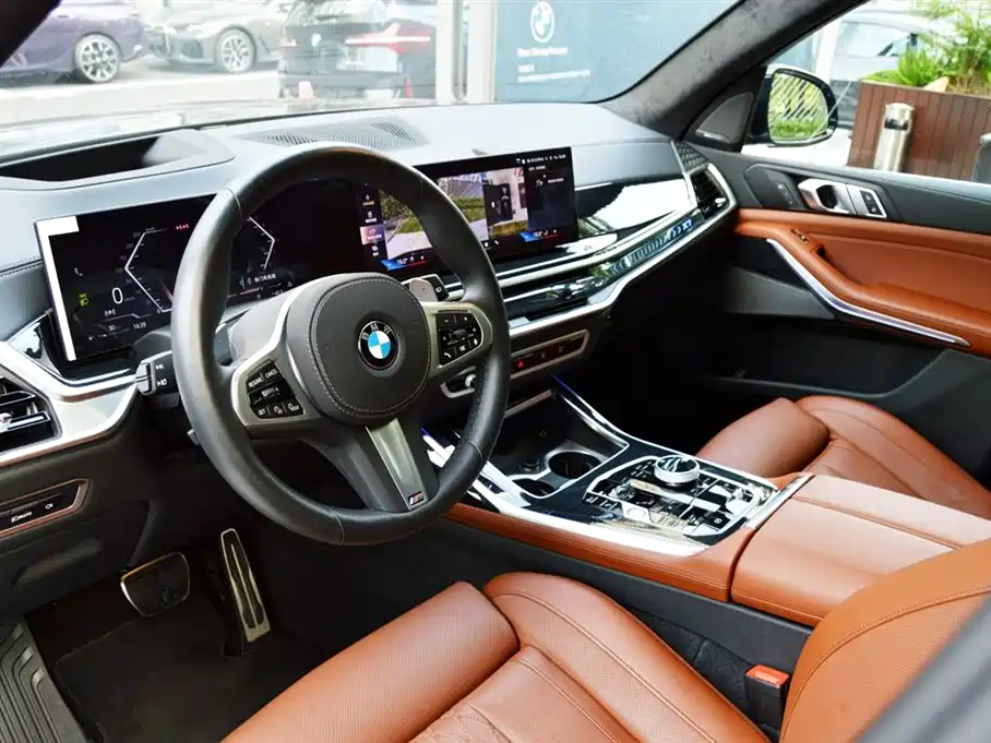 BMW X7 2025 — фото 8