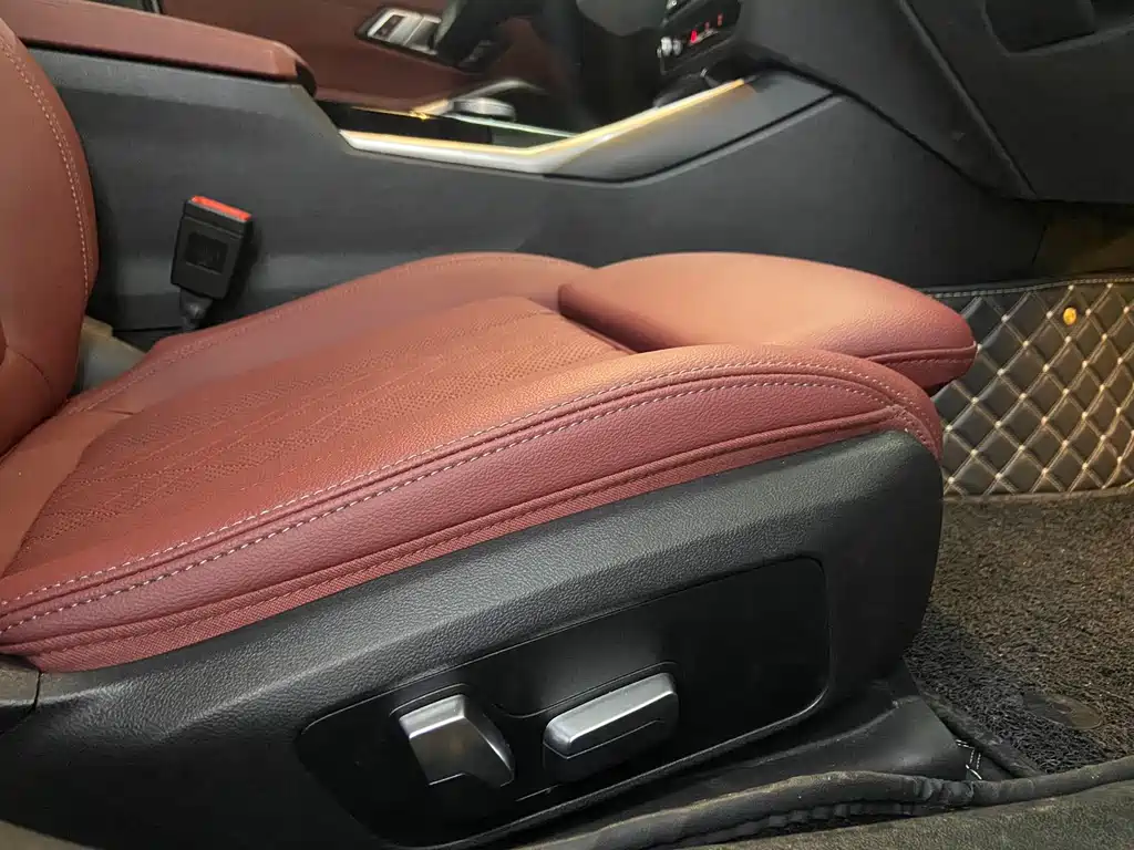 BMW 3 Series 2023 — фото 14