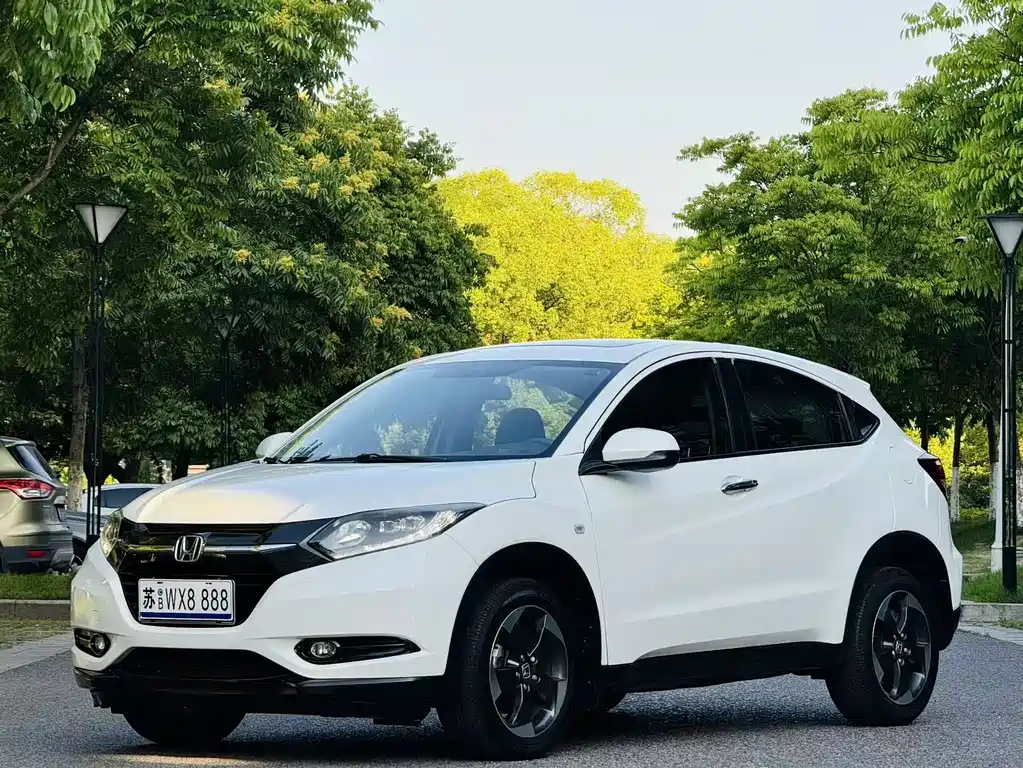 Honda Vezel 2016