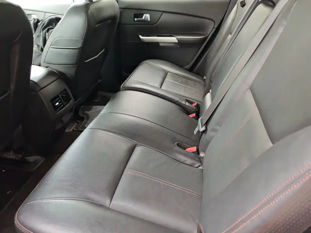Ford Edge 2015 — фото 17