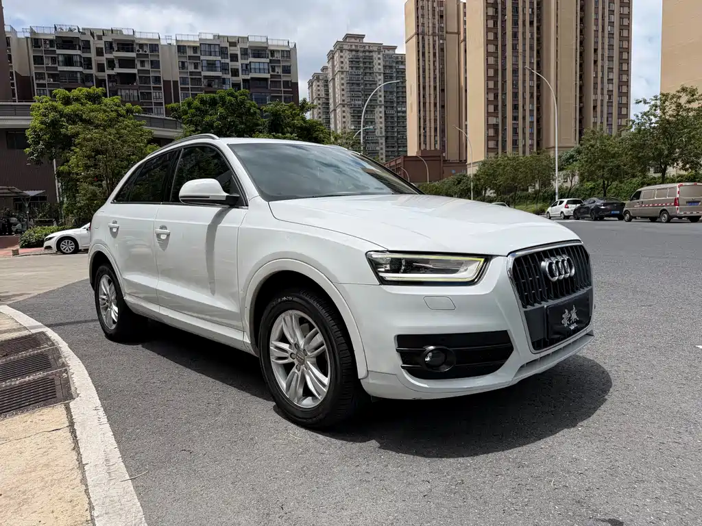 Audi Q3 2015