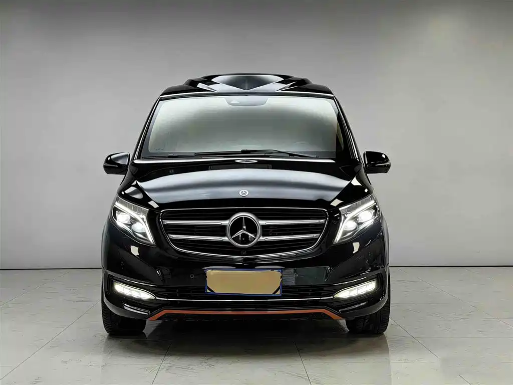 Mercedes-Benz V-Class 2020 — фото 2