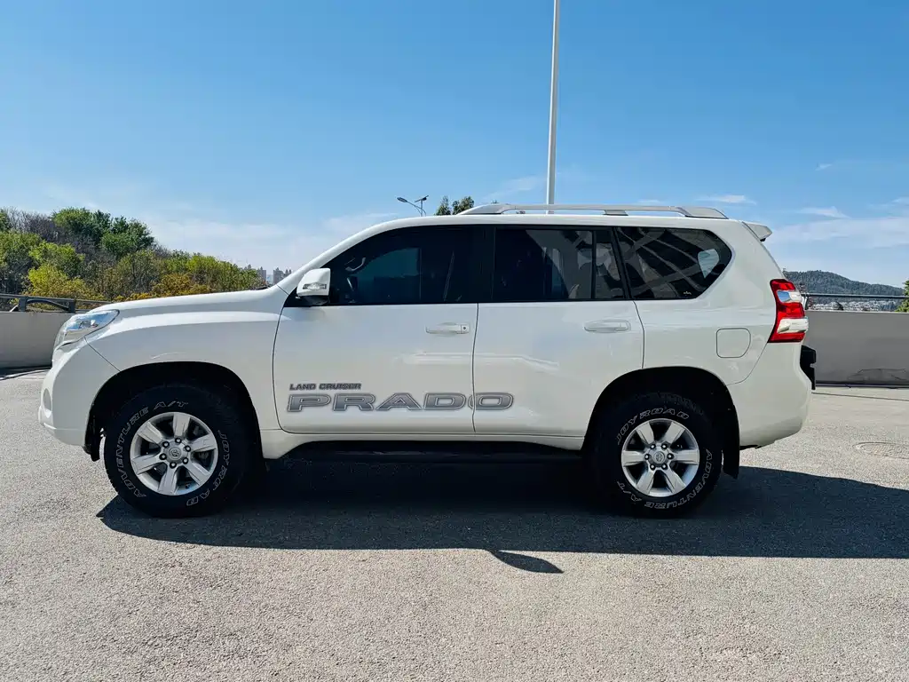 Toyota Prado 2017 — фото 7