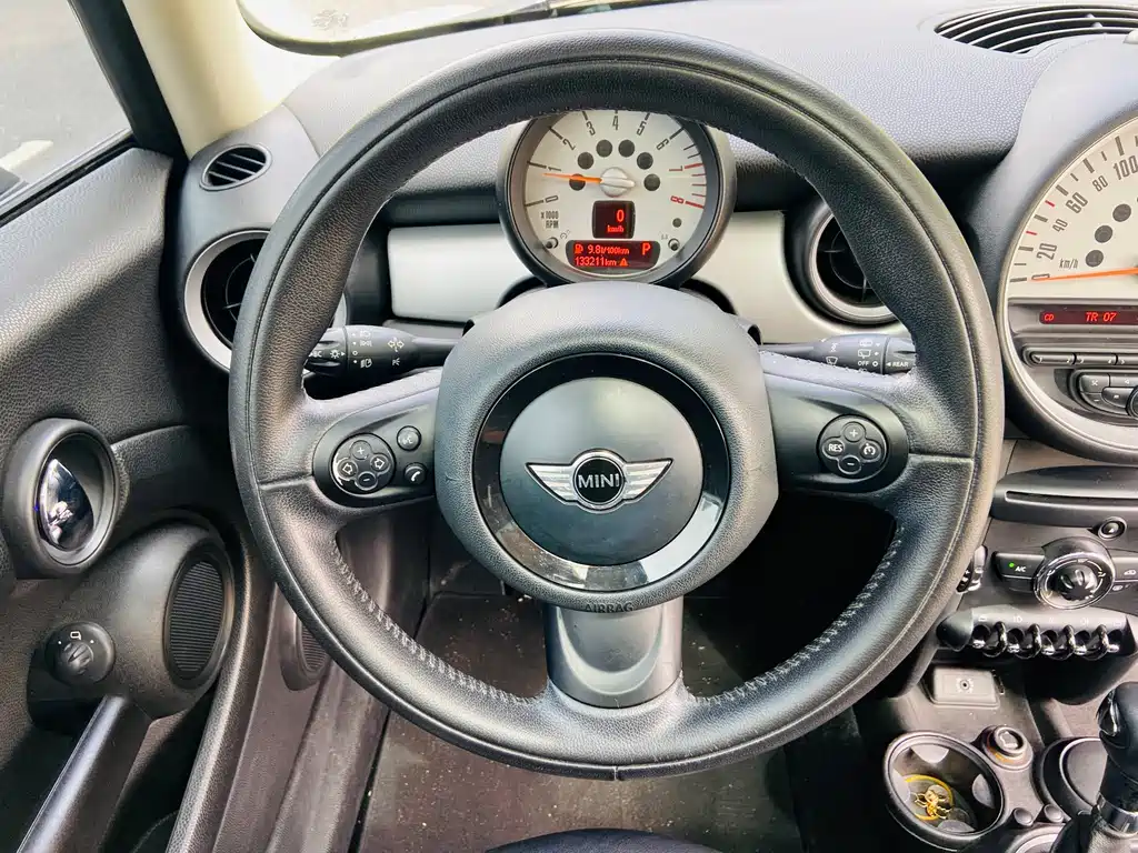 MINI Clubman 2014 — фото 9