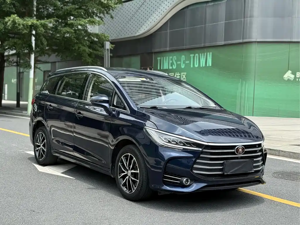 BYD MAX 2019 — фото 3