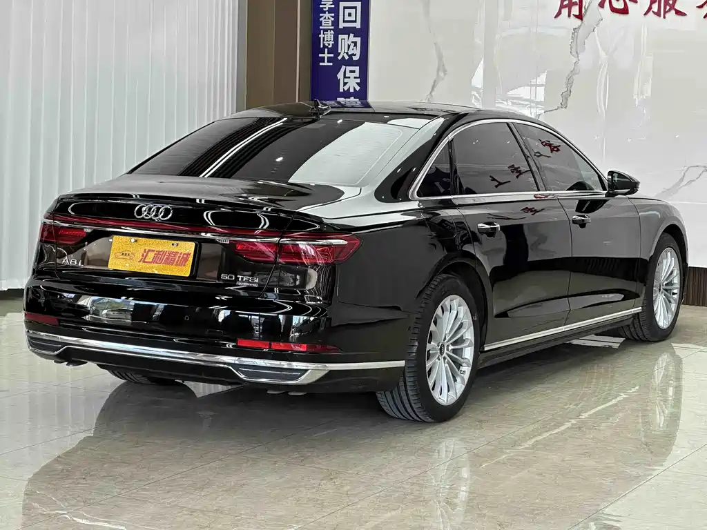 Audi A8 2021 — фото 4