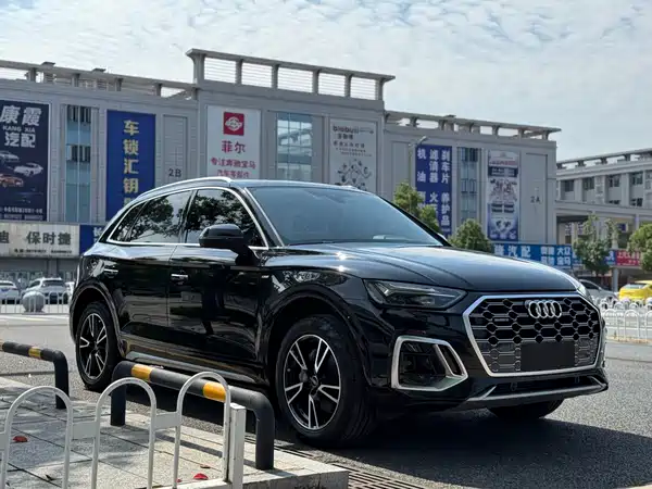 Audi Q5L 2025