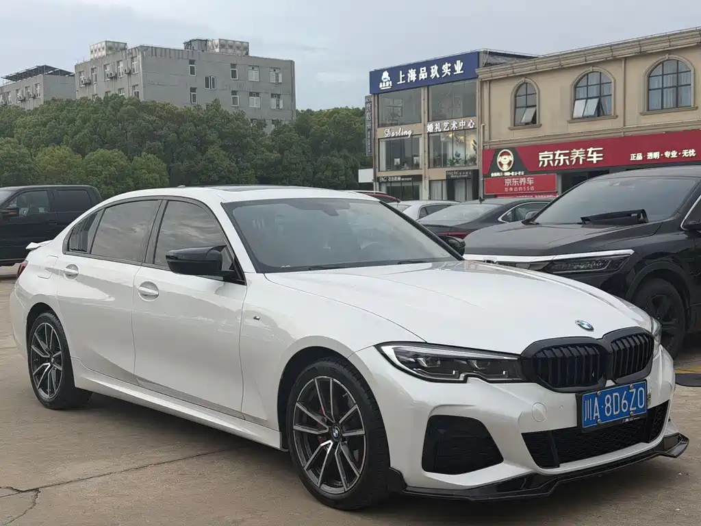 BMW 3 Series 2021