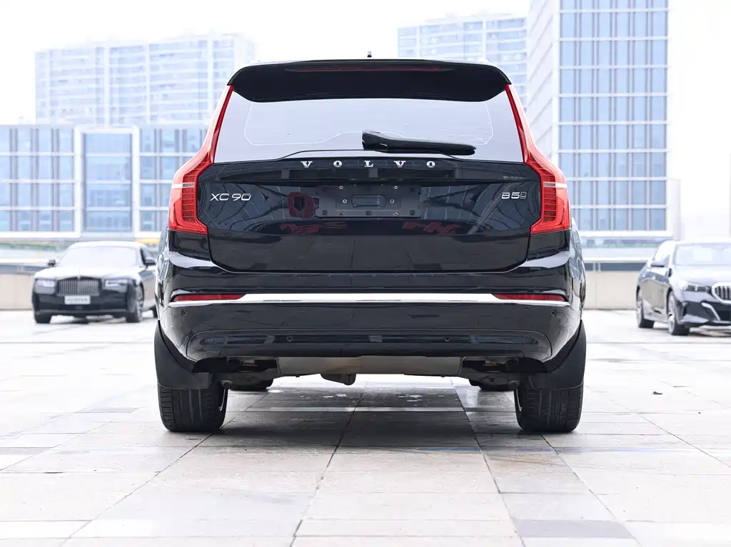 Volvo XC90 2023 — фото 4