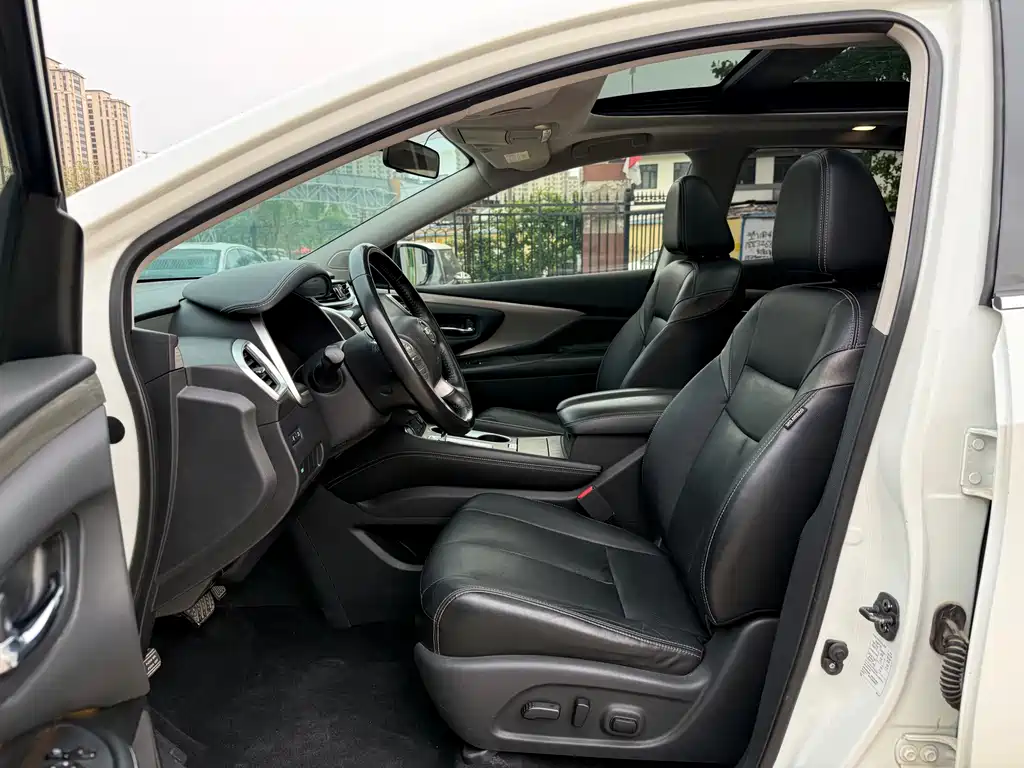Nissan Murano 2018 — фото 15