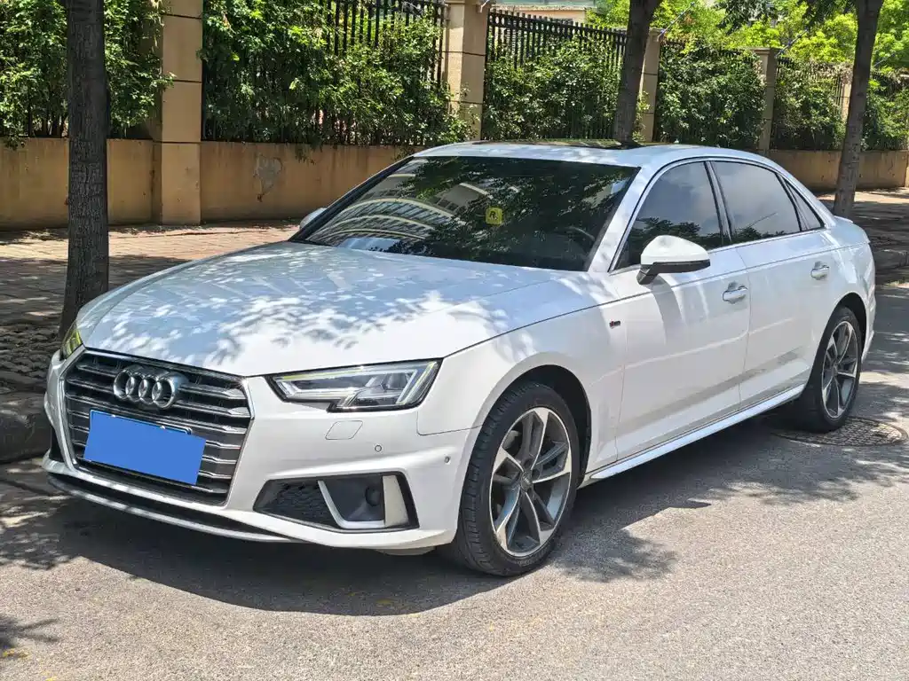 Audi A4L 2019