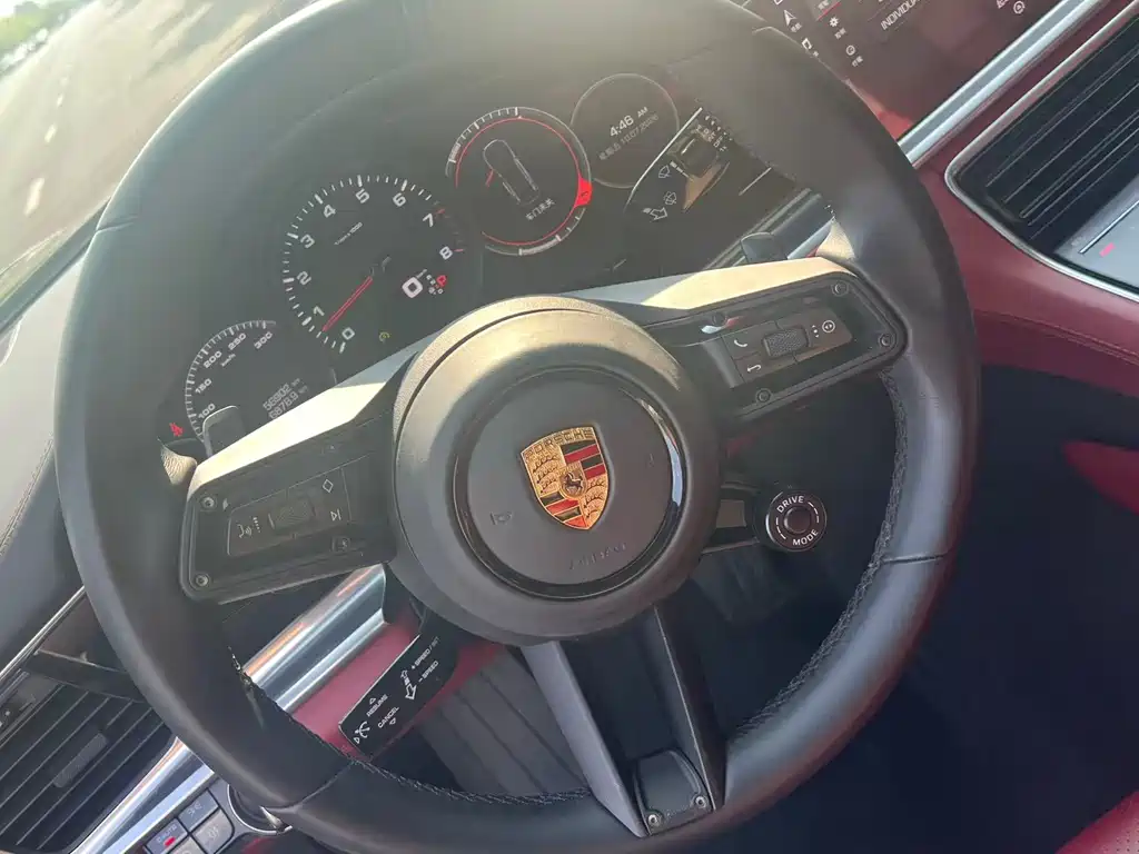 Porsche Panamera 2019 — фото 9