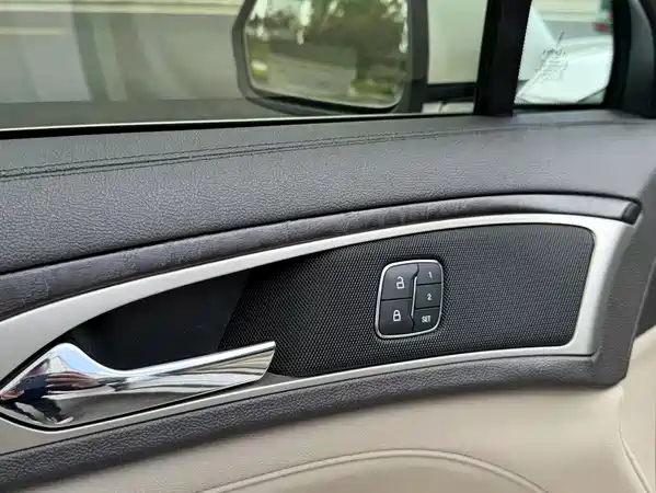 Lincoln MKZ 2019