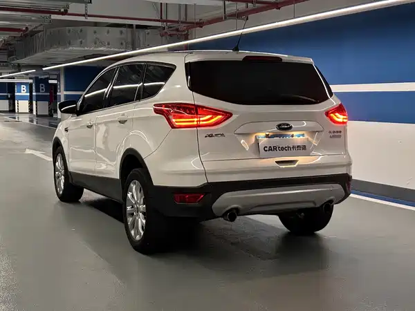 Ford Kuga 2013