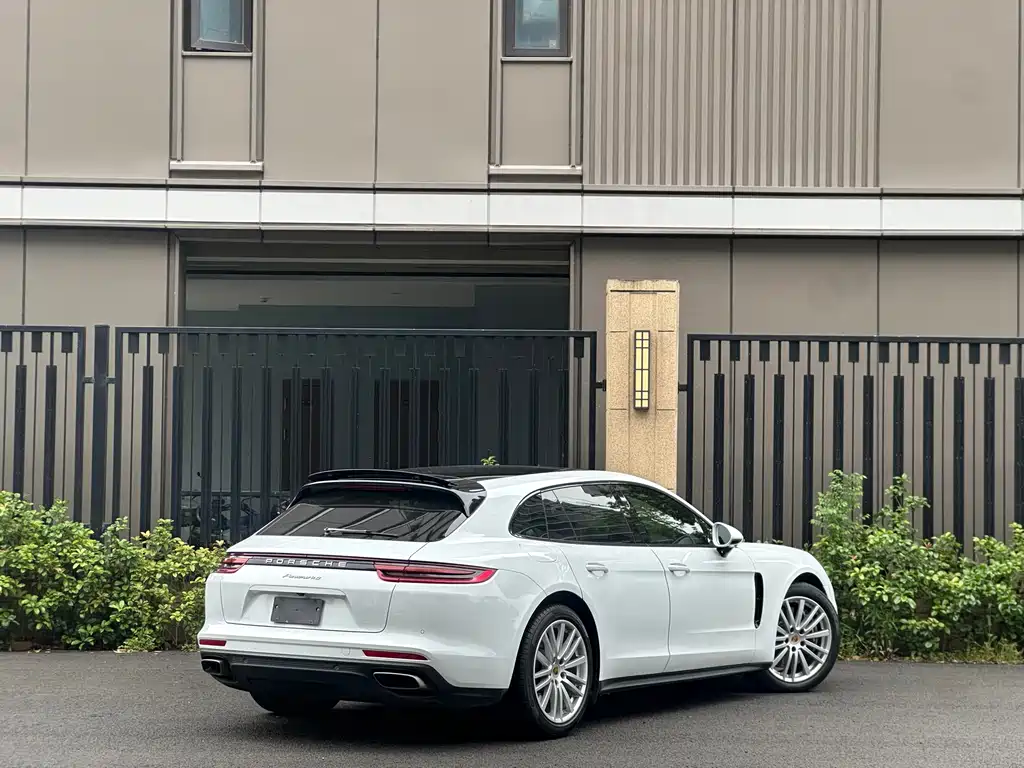 Porsche Panamera 2019 — фото 4
