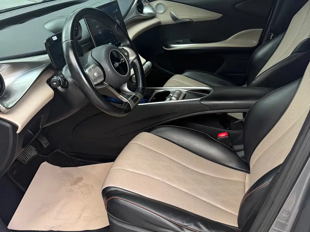 BYD Dolphin 2023