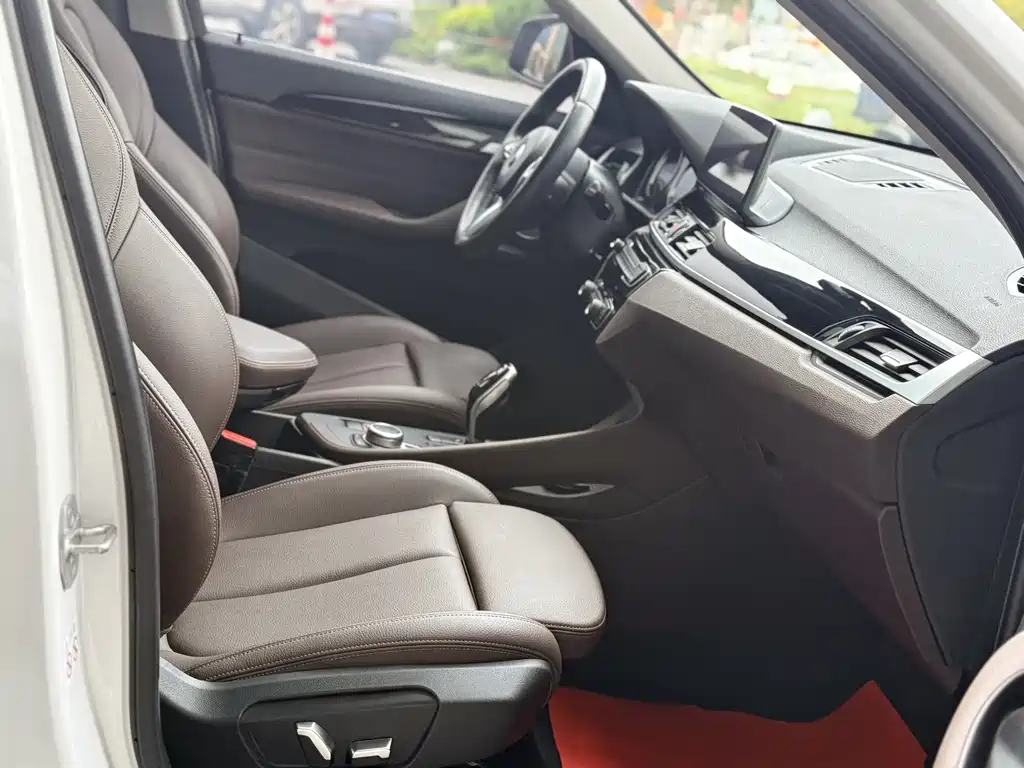 BMW X1 2022 — фото 18