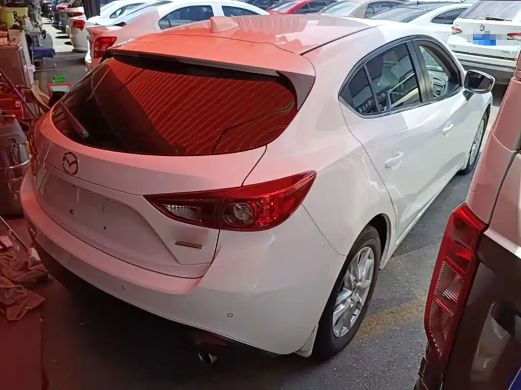 Mazda 3 Angkesela 2015