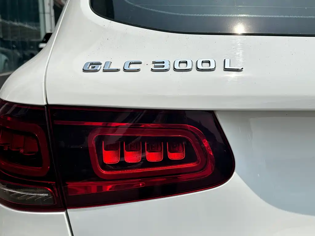 Mercedes-Benz GLC 2020 — фото 17