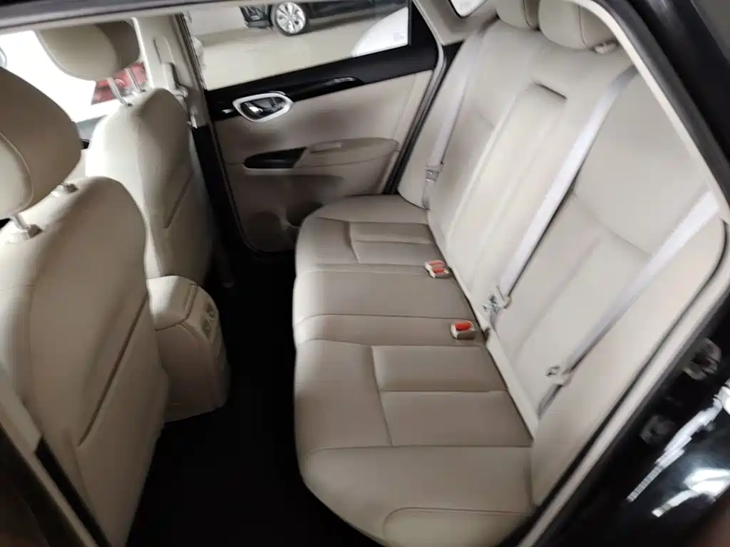 Nissan Sylphy 2018 — фото 17
