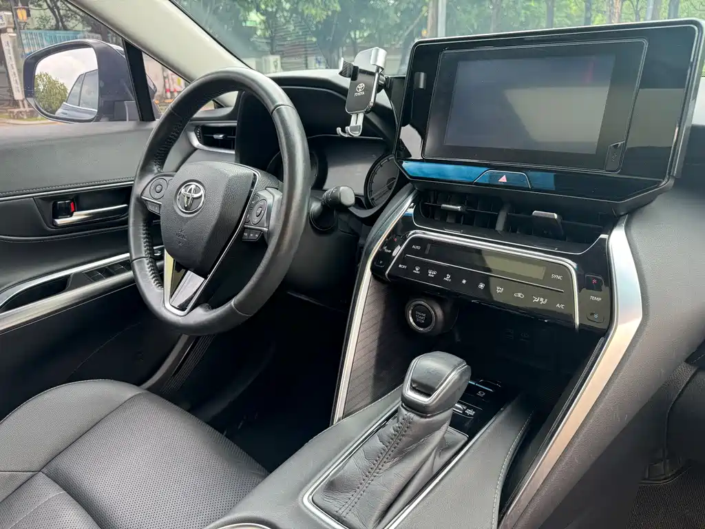 Toyota Harrier 2022 — фото 8
