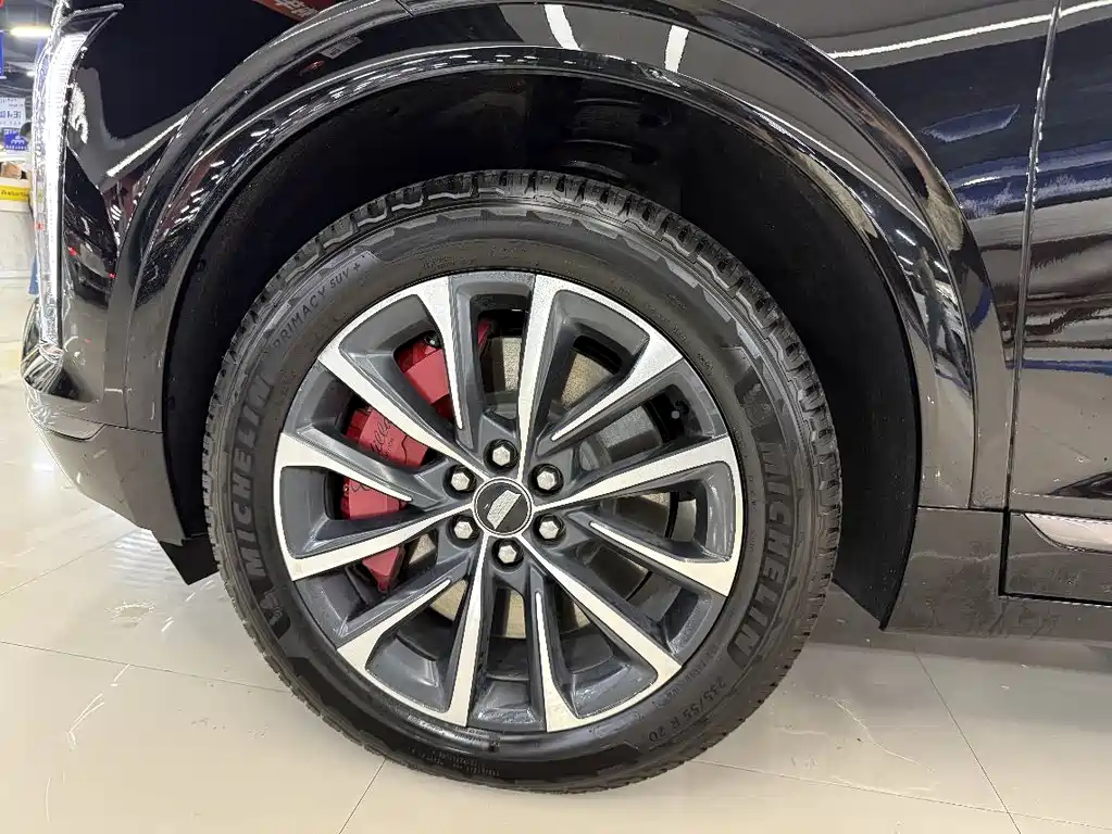 Cadillac XT5 2024 — фото 12