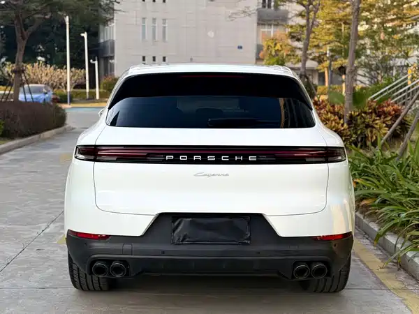 Porsche Cayenne 2024