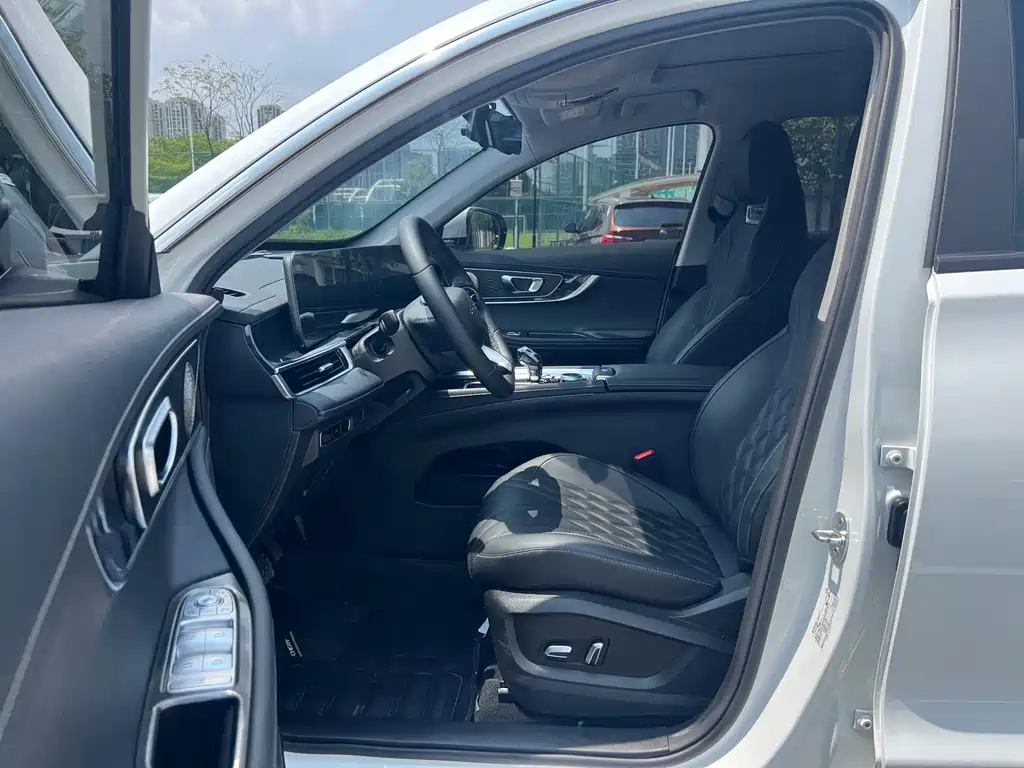Chery Tiggo 7 PLUS 2023 — фото 11