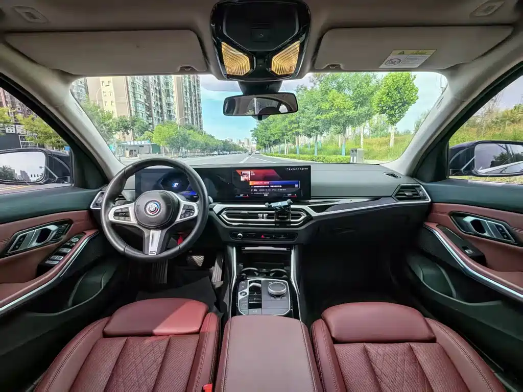 BMW i3 2023