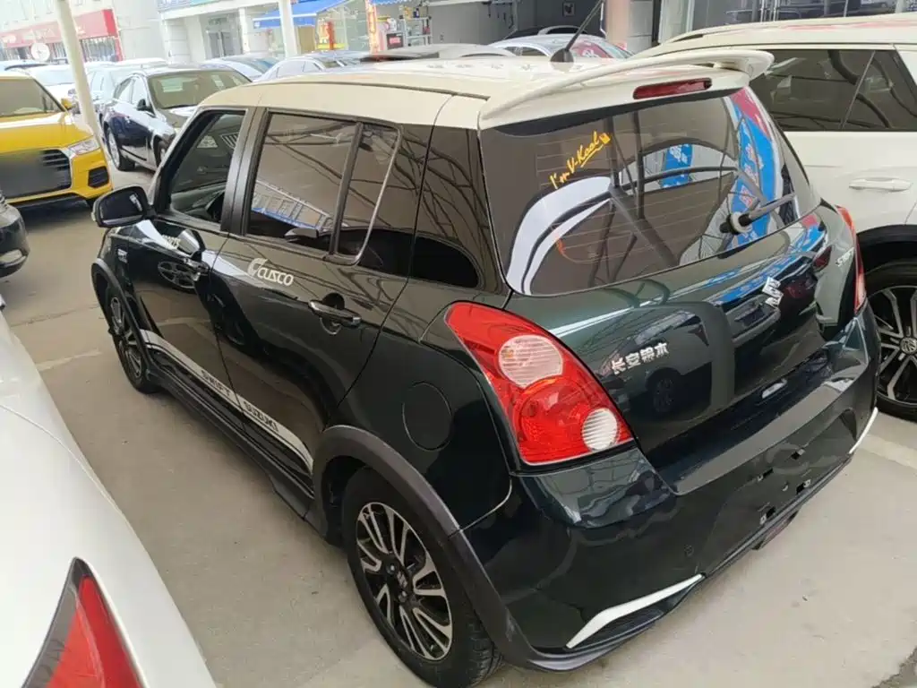 Suzuki Swift 2018 — фото 23