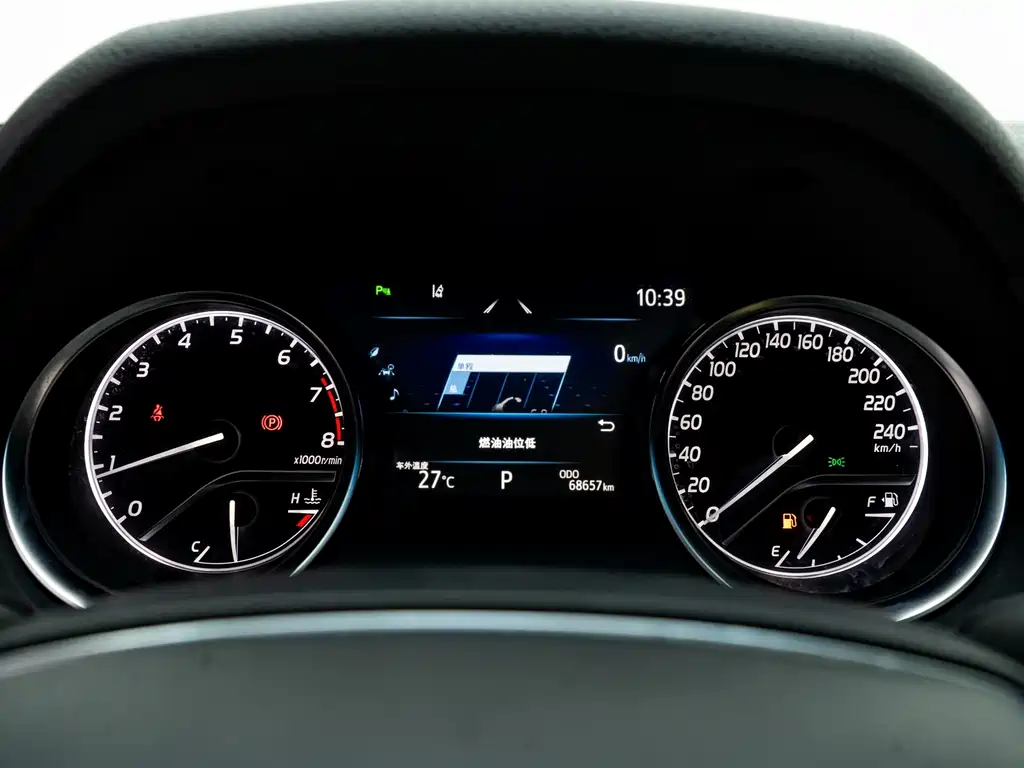 Toyota Camry 2021 — фото 17