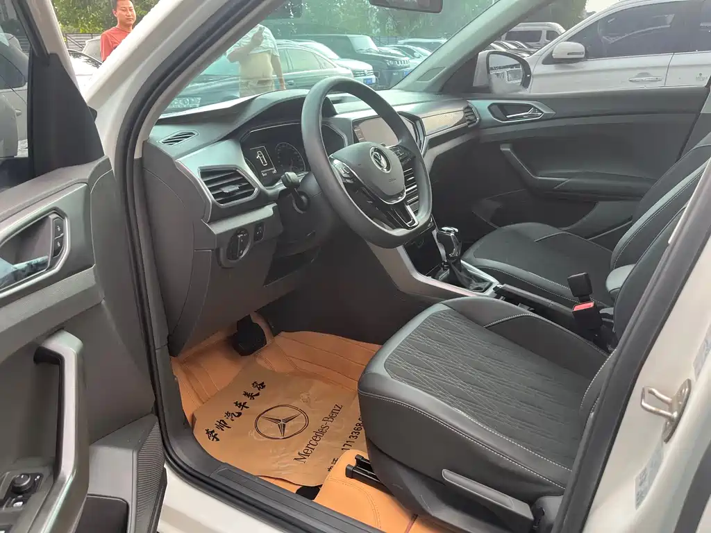 Volkswagen T-Cross 2021